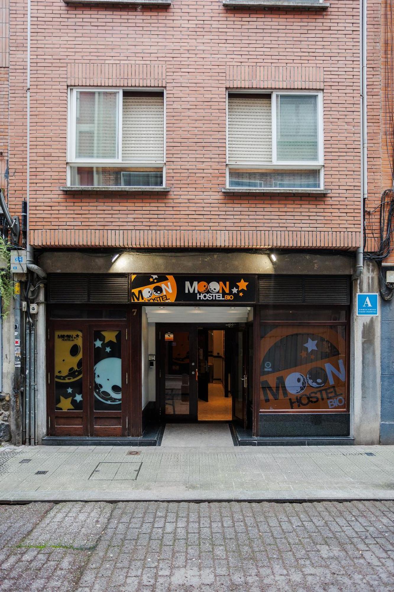 Moon Hostel Bio Bilbao Exterior foto