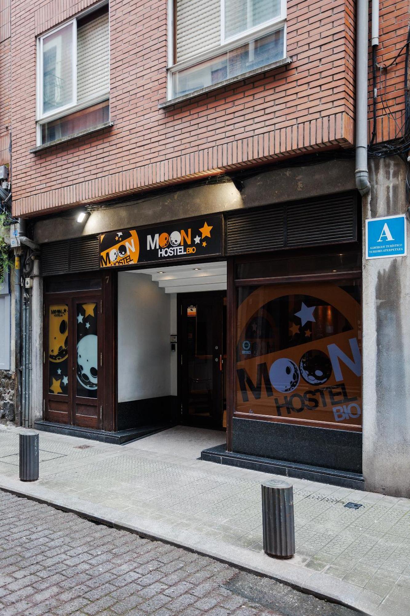 Moon Hostel Bio Bilbao Exterior foto